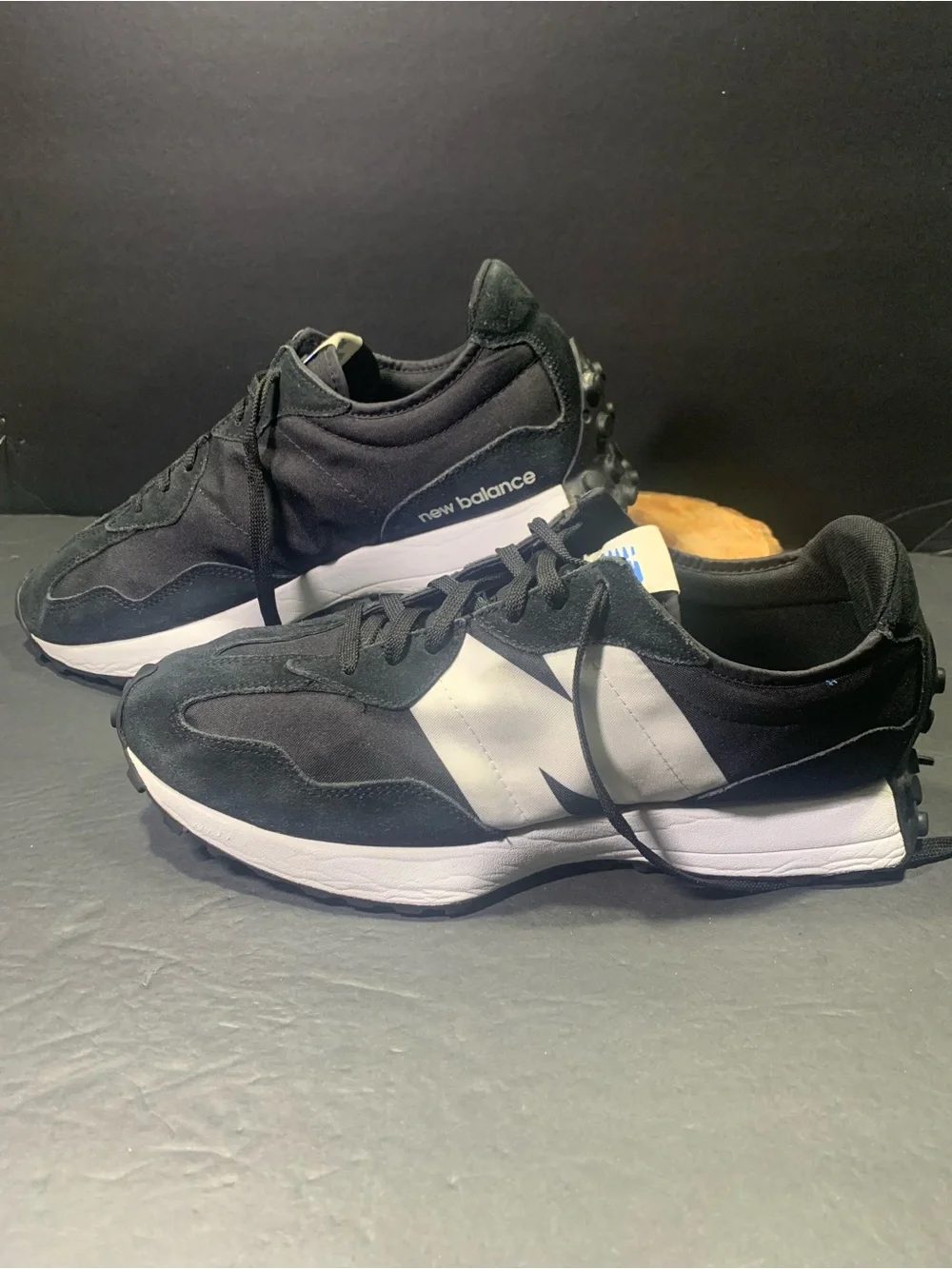 New Balance 327 Men’s Black White Sneakers Shoe Size-13